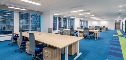 <strong>The Psychology of Shared Workspaces: Why They Boost Creativity</strong>
